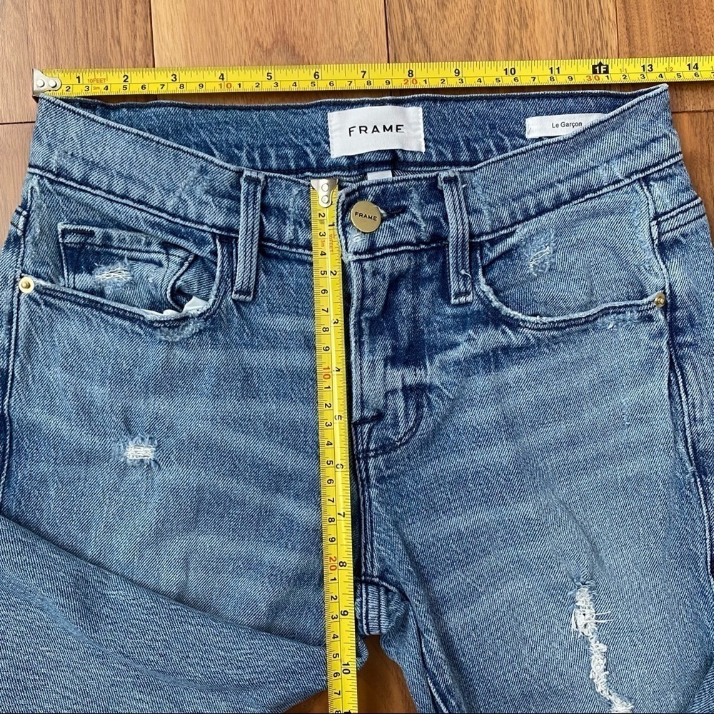 Frame Le Garcon Distressed
Jeans Size 23 Beldon Rips Mid Rise
Straight Fit - Picture 12 of 16
